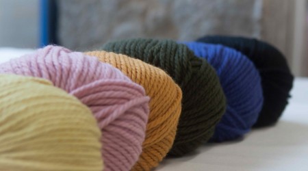 coloris de laine au Lyon qui tricote